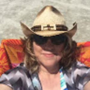 Meet your Posher, Kelley